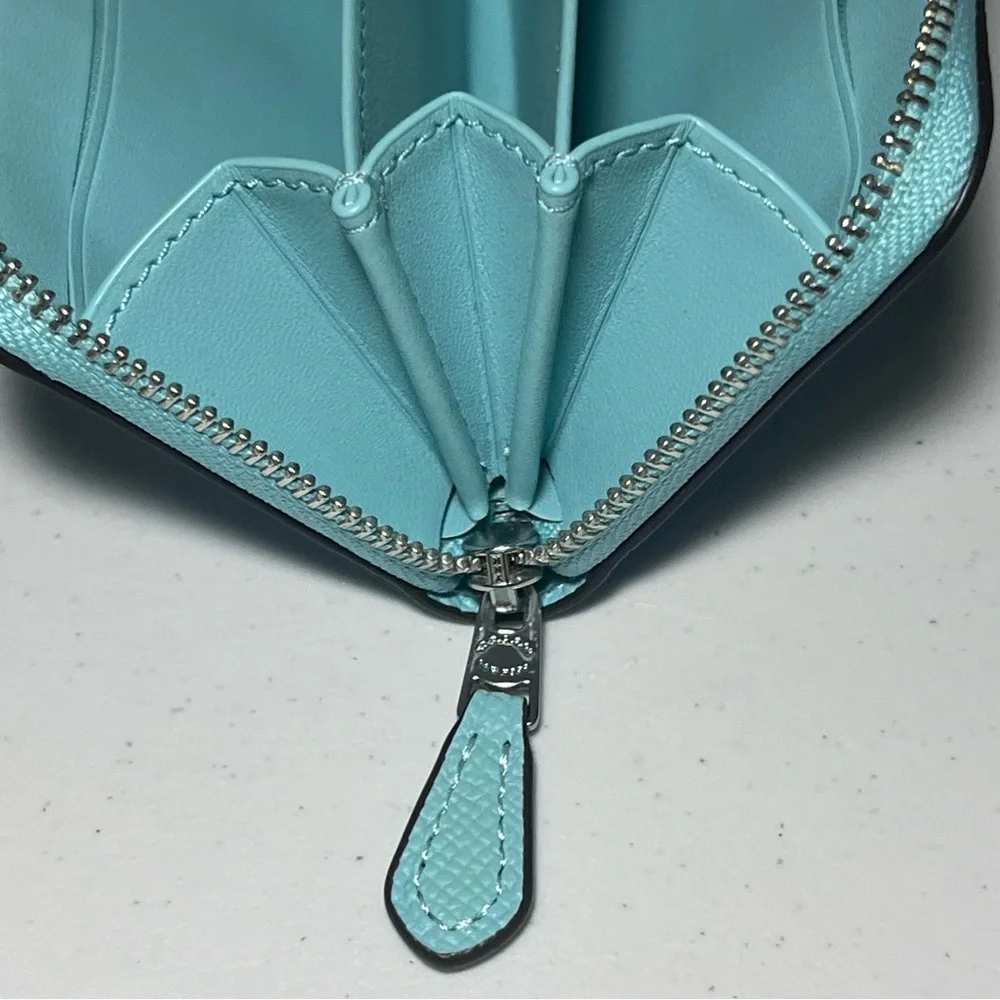 NWOT Coach Crossgrain Leather Small Zip Around Card Case - Picture 9 of 9